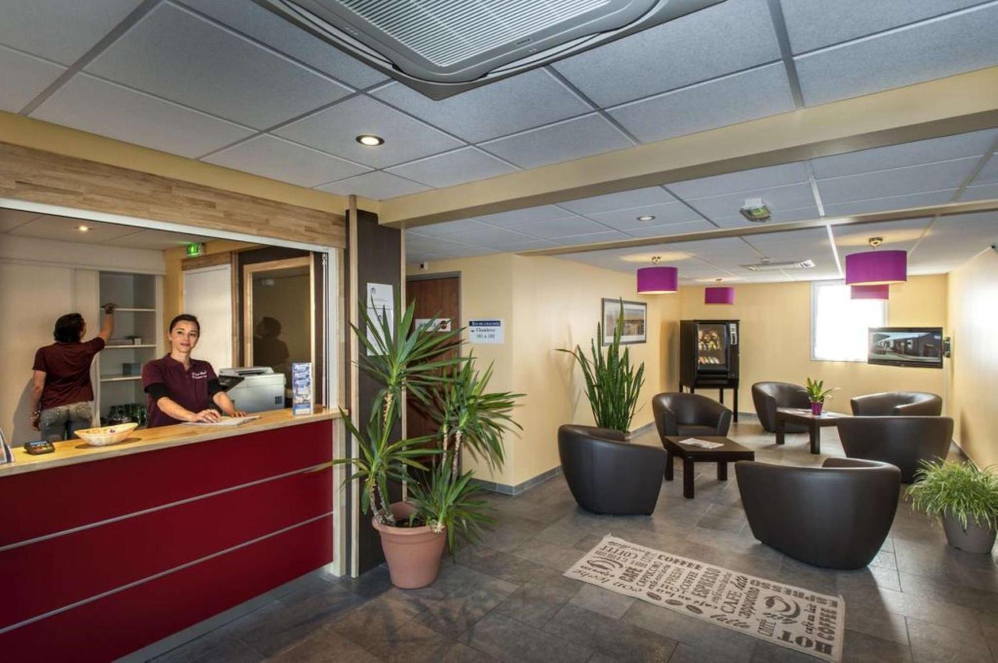 Brit Hotel Confort Villeneuve Sur Lot Bias  Exterior foto